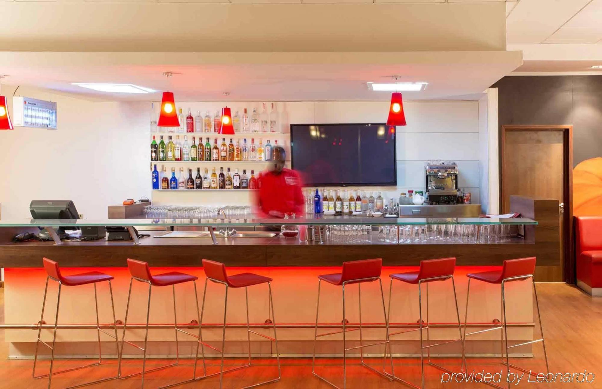 Ibis Lagos Икея Экстерьер фото
